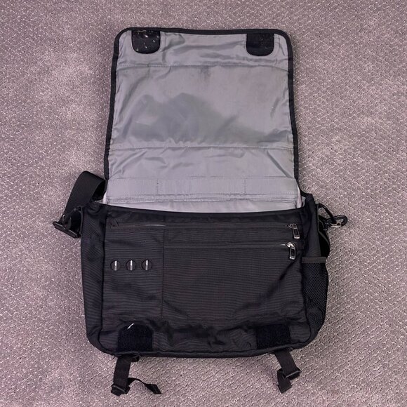 Nike Messenger Bag Black Departure Laptop Golf Crossbody Shoulder - Picture 12 of 16